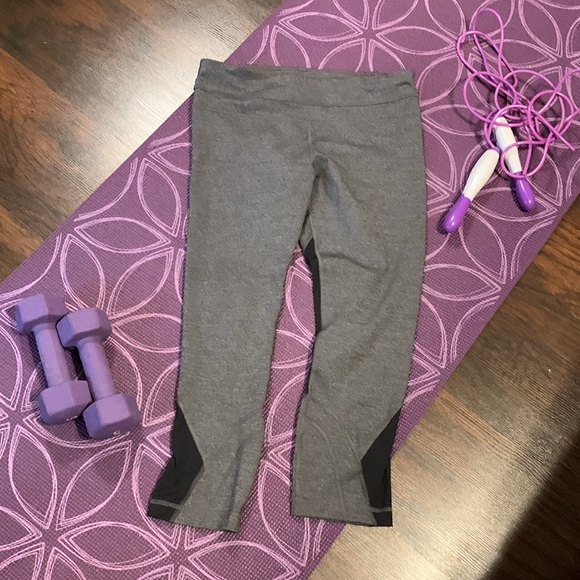 🍋Lululemon athletic leggings - Picture 2 of 6